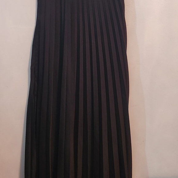 ZARA skirt - Picture 3 of 3